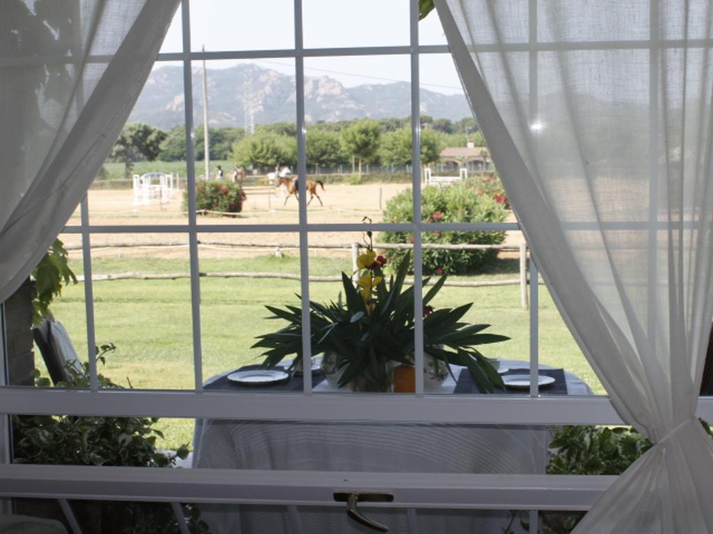 הוסטל סנטה כריסטינה ד'ארו Residential Horse Club Costa Brava חדר תמונה